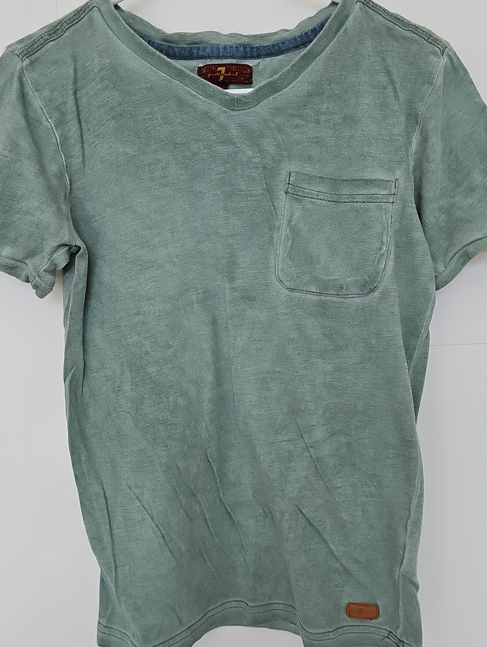 7 For All Mankind Distressed Green V-Neck Pocket Tee Boys Sz S